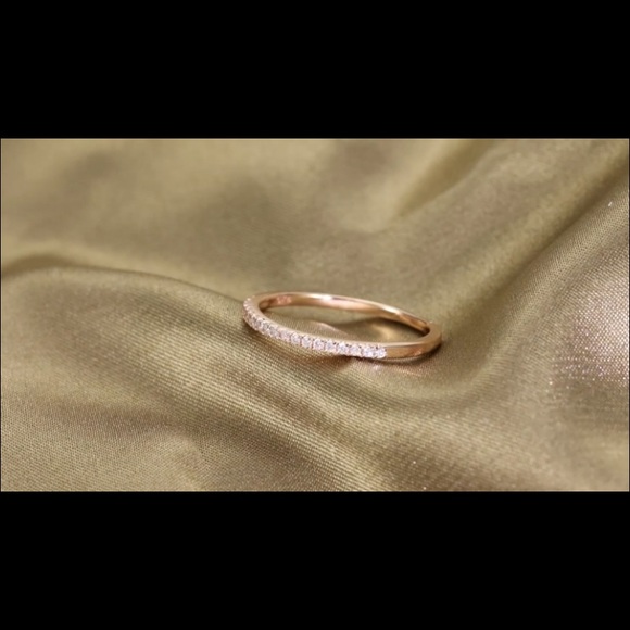 18k Diamond Rose Gold Band Set - Picture 6 of 11